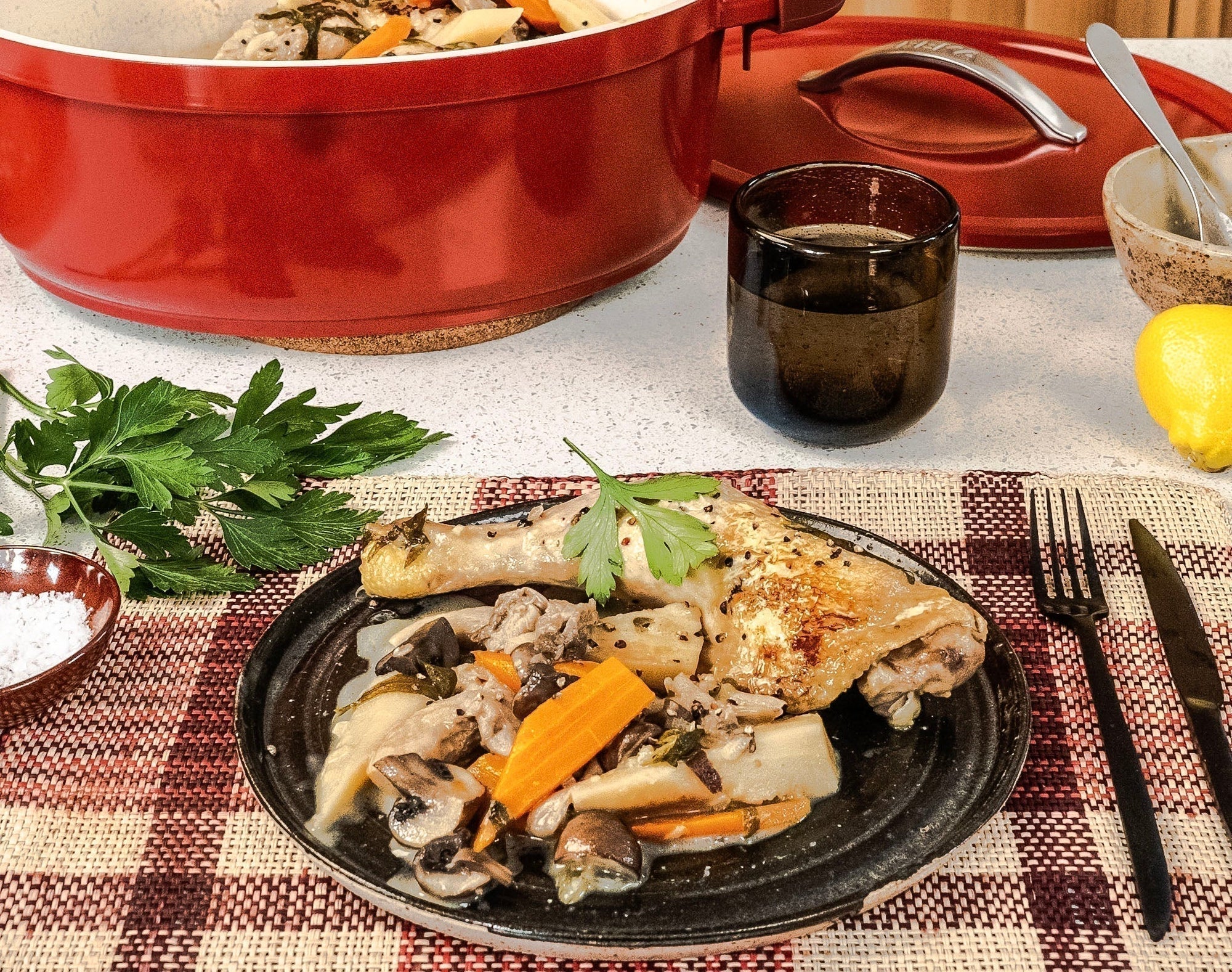 Coq au blanc met dragon en kappertjes