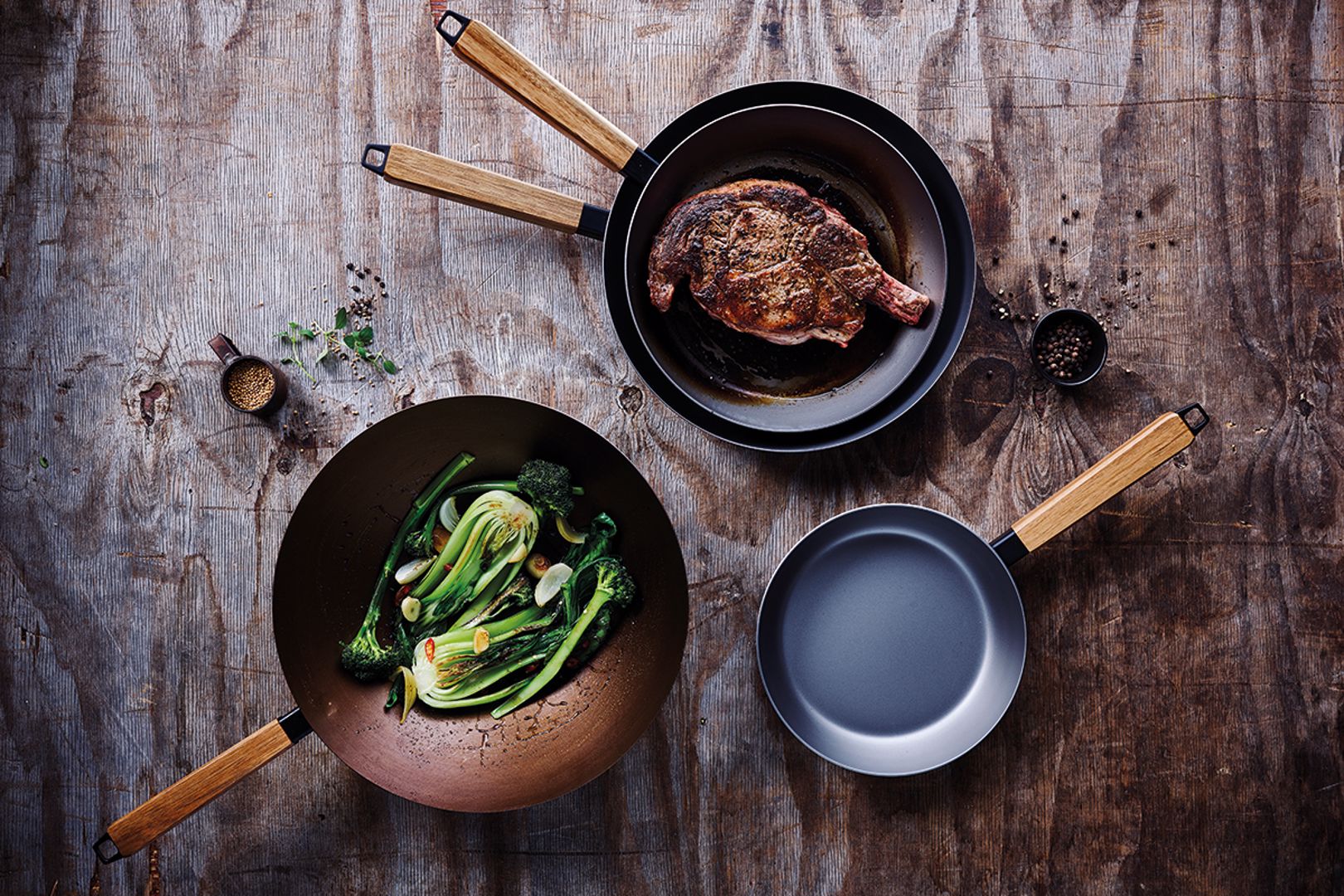 Carbon staal pan inbranden: maak zelf een natuurlijke antikleeflaag