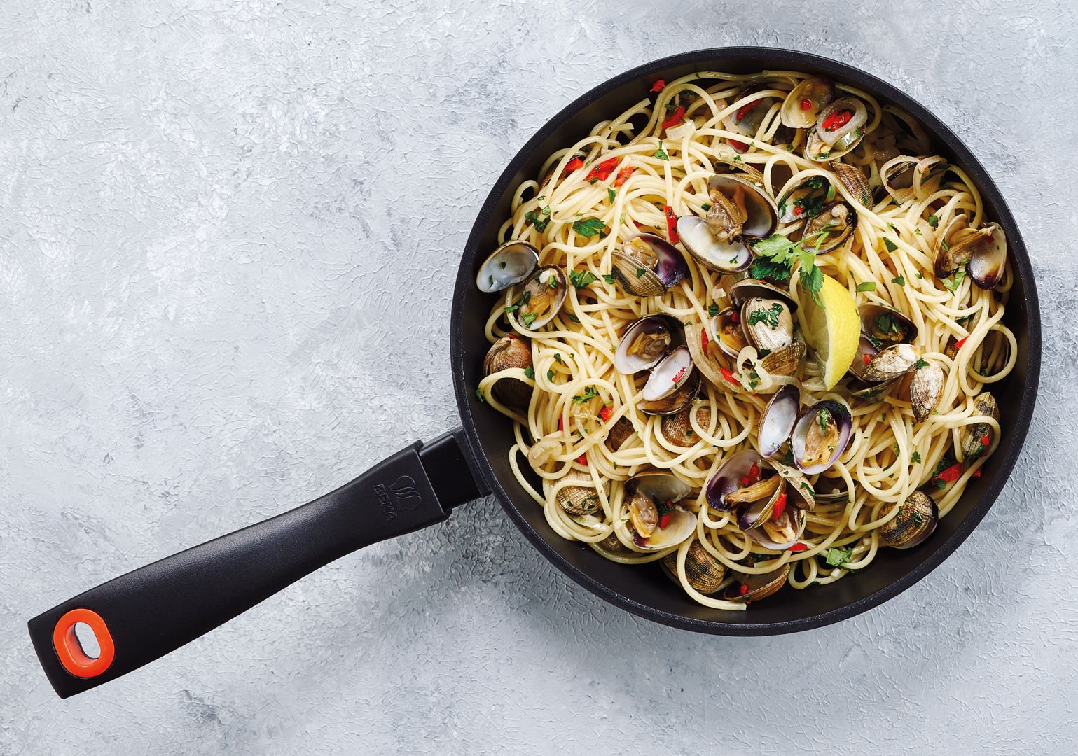 Pasta met venusschelpen: perfect Italiaans gerecht voor een zomeravond !