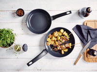 Kuro Duo – Pan 20 cm + Glazen deksel 20 cm