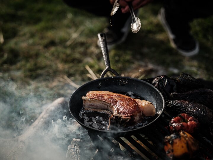 Artist frying pan