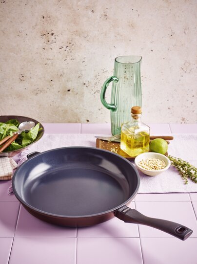 Energy non-stick frying pan