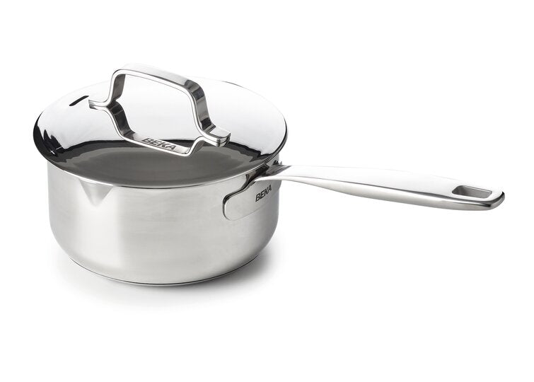 Maestro casserole avec becs verseurs et couvercle
