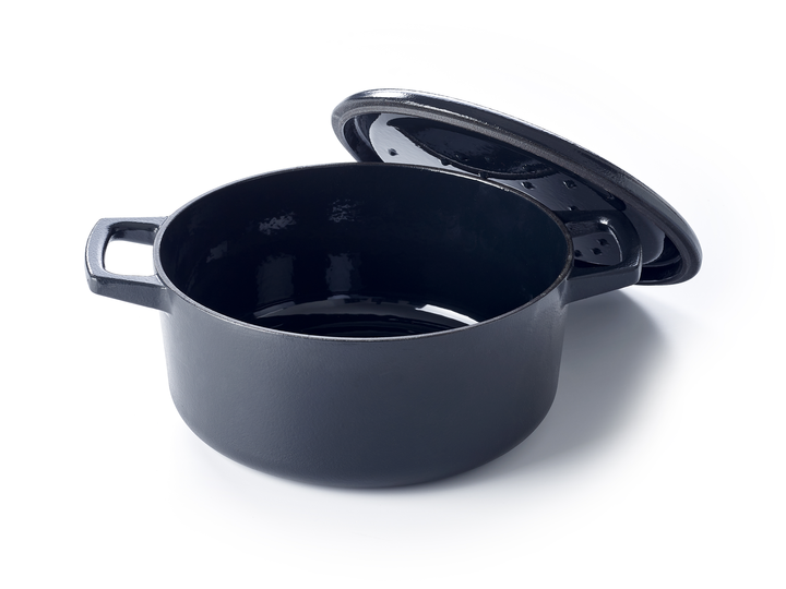 Nori dutch oven