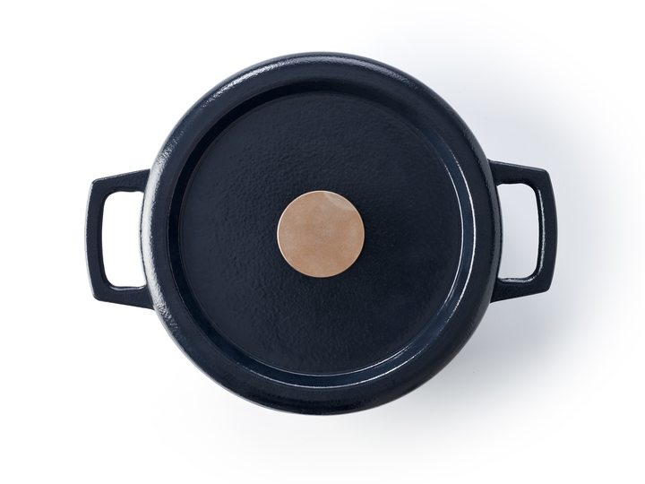 Nori dutch oven
