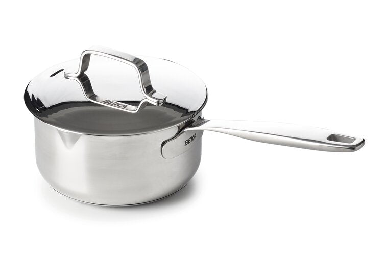 Maestro casserole avec becs verseurs et couvercle