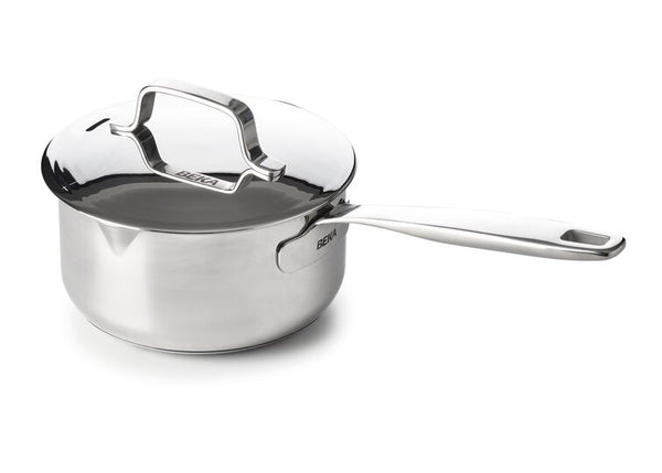 SMEG 50's Style steelpan met deksel 20 cm • Gebroken wit • de Bijenkorf SMEG 50's Style steelpan met deksel 20 cm • Gebroken wit • de Bijenkorf