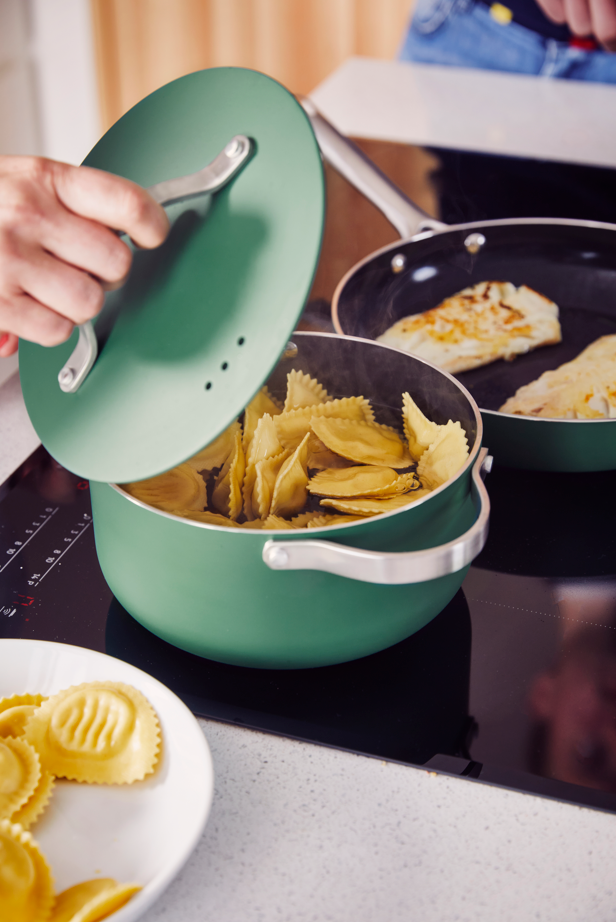 green recycled cookware set Mobi